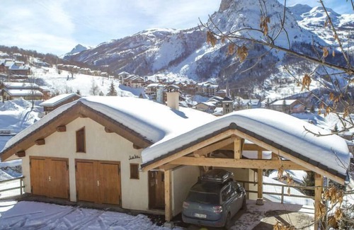 Saint-Martin-de-Belleville Apartment | 300m from ski slopes, sauna, balcony, parking, tv, ski locker, 65m², Saint Martin de Belleville
