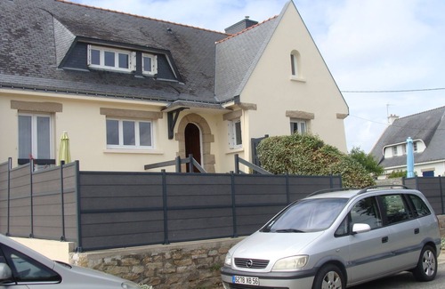 Saint-Pierre-Quiberon Apartment | 300m from the sea, charming apartment with terrace and free wifi
