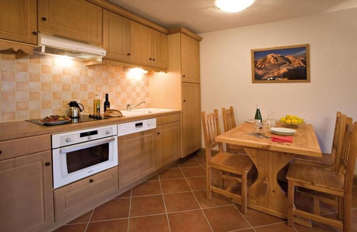 Montgenevre Apartment | 300m from shops, view mountain, fitness, swimming pool, sauna, hammam, terrace, balcony, tv