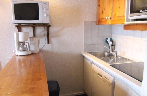 Eclose-Ouest Apartment | 300m from ski lifts, 3rd floor, balcony, tv, ski locker, 43m², Alpe d'Huez