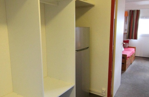 Eclose-Ouest Apartment | 300m from ski lifts, 3rd floor, balcony, tv, ski locker, 43m², Alpe d'Huez