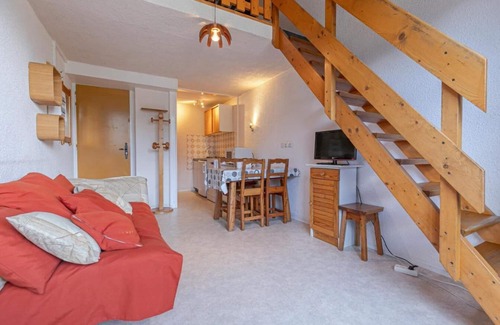 Aussois Apartment | 300m from ski slopes, 2nd floor, balcony, tv, ski locker, 30m², Aussois