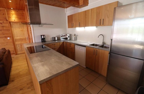 Val Claret Apartment | 300m from ski slopes, Ground floor, tv, ski locker, 180m², Tignes