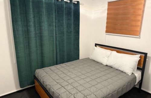 Edgeware Hotel | 301 Bealey Ave Motel