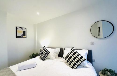 Wakefield Apartment | 301 Grosvenor House