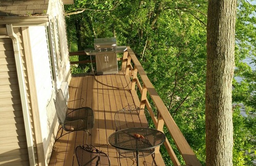 Cadiz House | (301) Stunning view, LBL nearby, quiet street, dock access, on site boat rental
