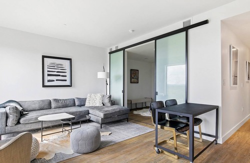 Starr Hill Apartment | 301 West Main | 1 Bed, 1 Bath