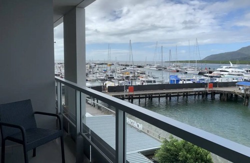 Cairns Central Business District Apartment | 302 Harbour View Cairns