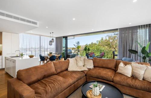 Portarlington Apartment | 302 Penthouse Portarlington Waterfront Luxury sleeping 6 3 Queen Bedrooms 2 bathrooms Private Terrace Aircon and Heating