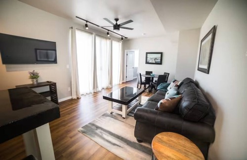 Southside Apartment | 302 - The Lofts, by Flagtown, 1 bed,1bath