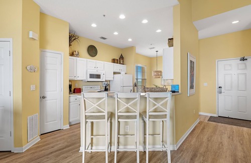 Fort Morgan Condo | 302W ~ Vibrant 2BR/2BA top floor beachfront condo