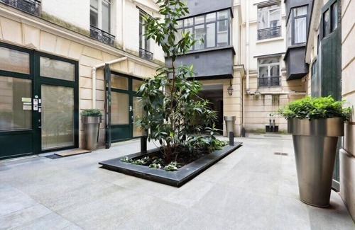 Champs-Elysees Apartment | 308-Suite Marbeuf - Superb apartment in Paris