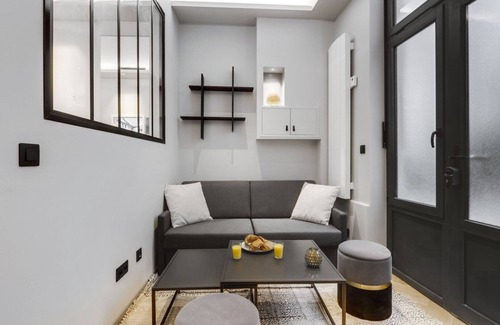 Champs-Elysees Apartment | 308-Suite Marbeuf - Superb apartment in Paris