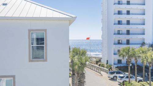 Cliffs of Seagrove House | 30A Beach Music by AvantStay Pool w Gulf Views Golf Cart