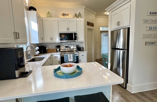 Santa Rosa Beach Cottage | 30A Cottage, Walk to Beach, 2 Pools, Bikes&Chairs
