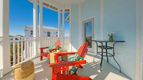 Seacrest Beach House | 30A Emerald Waters by AvantStay Pool Bikes Bonfires