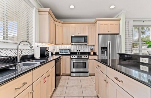 Emerald Waters Village House | 30A luxury 5BR steps from Miramar Beach - private pool, chef's kitchen | The Emerald Palm by Boutiq