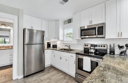 Seagrove Beach Condo | 30a - Seagrove, Across the Street from the Beach with public access,Ground Floor