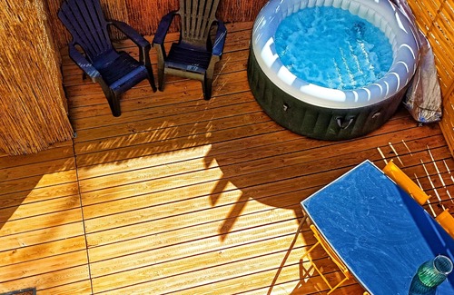 Carcassonne Bed & Breakfast | ⭐ 30m2 guest room 3 min from the medieval city ⭐, private jacuzzi and swimming pool.