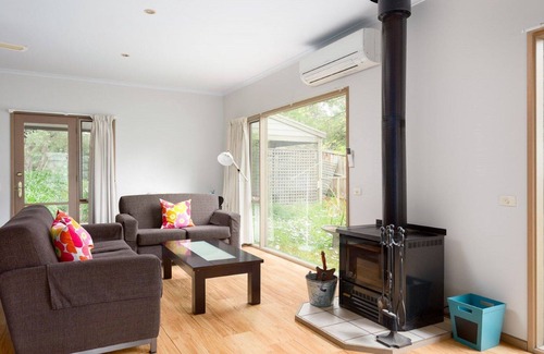 Silverleaves Apartment | 31 Bruce Road, Silverleaves - Next to the Beach