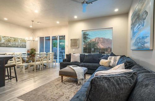 Santa Clara House | 31| Pool Palace in St George with Snow Canyon View