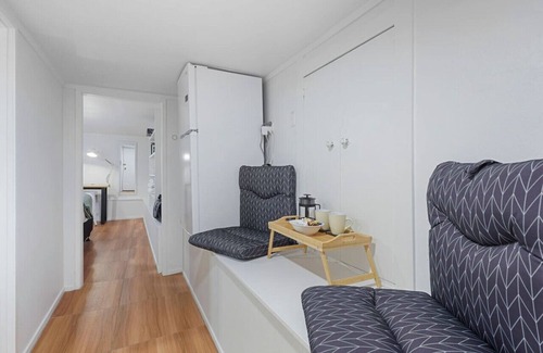 Henderson Apartment | 31 Rangeview Road, Sunnyvale, Auckland 0612