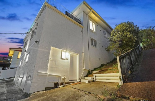 Henderson Apartment | 31 Rangeview Road, Sunnyvale, Auckland 0612
