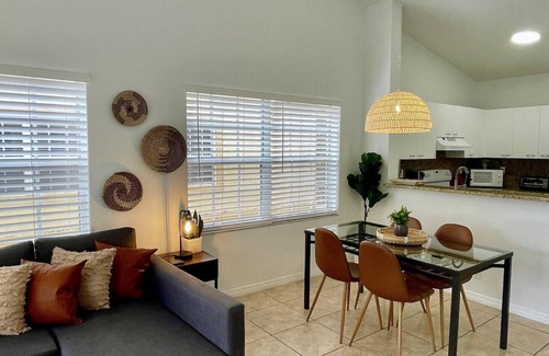 Boca Raton Apartment | 310D - Boca Retreat w/Pool, Parking, Near Evert Tennis & Shops