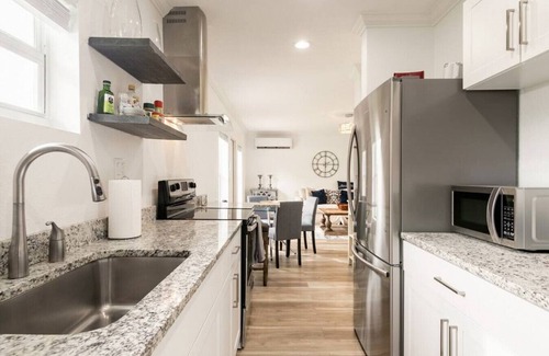 Delray Beach Condo | 311 Downstairs · New 2/2 * 3-blocks off the Ave in heart of Delray!