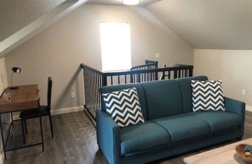 Longview Apartment | 3143 Dover #3 · NEW Modern QUALITY Apartment #3 - Goodson