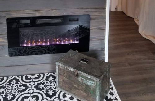 Waukee House | 3191 Centrally Located Cozy Piece of History.