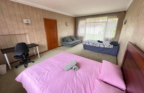 Epping House | 32 Room