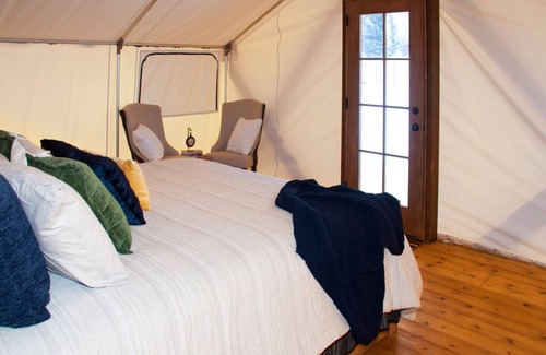 Camp Verde RV Rental | 320 Safari Luxury Tent - Couples Getaway,30 Min. to Sedona, No pets