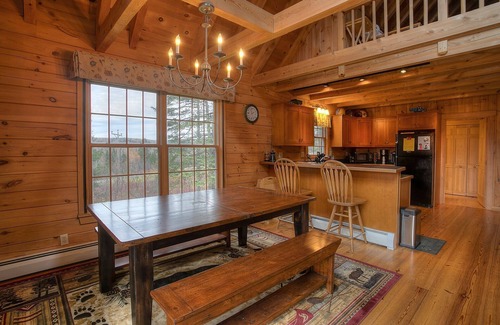 Rangeley House | 🐾33 Loop Road - Log cabin in the Overlook, with shared access to Rangeley Lake