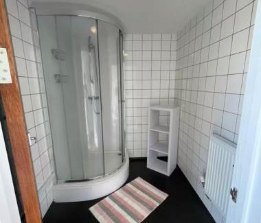Uplands House | 34 - Room 2 - Uplands