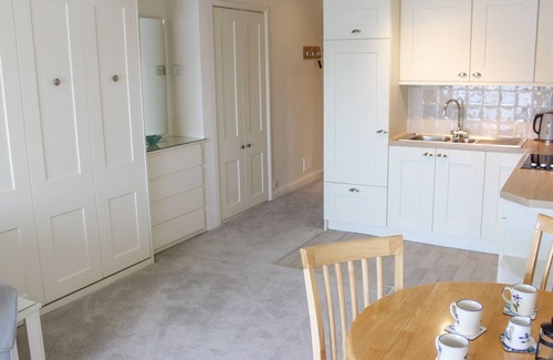Salcombe Cottage | 34 THE SALCOMBE, country holiday cottage, with pool in Salcombe