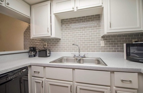 Casa Grande Condo | 34A Casa Grande Modern 1bd condo w HEATED POOL