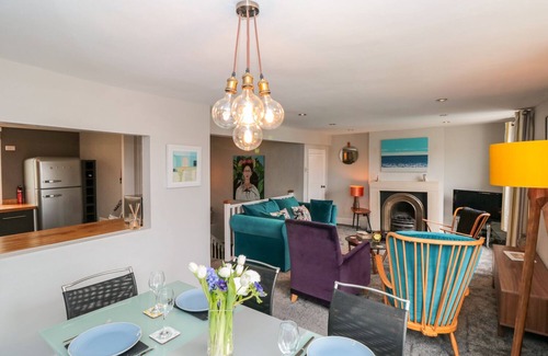 Dartmouth Apartment | 34b Clarence Street