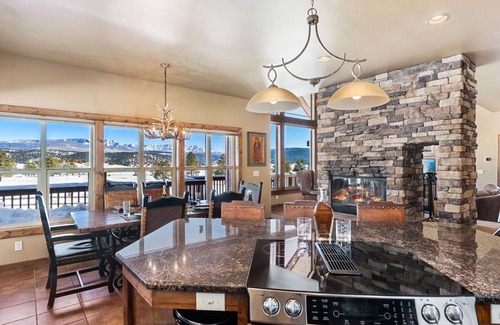 Pagosa Springs House | 35 Acres-Luxurious 3 Private Suites-Sleeps 8-Kid+Dog Friendly-30+ Mile Views
