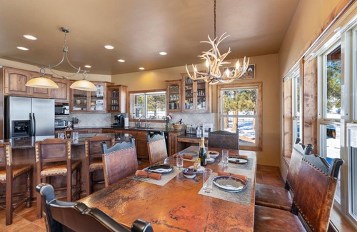 Pagosa Springs House | 35 Acres-Luxurious 3 Private Suites-Sleeps 8-Kid+Dog Friendly-30+ Mile Views