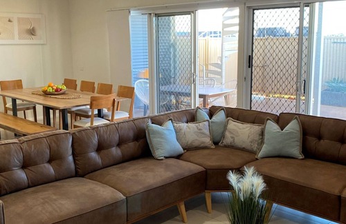 Exmouth House | 35 Bluefin Cove - Perfect for your next Getaway