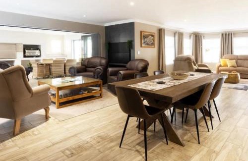 George House | 35 Brookside on Kingswood Golf Estate