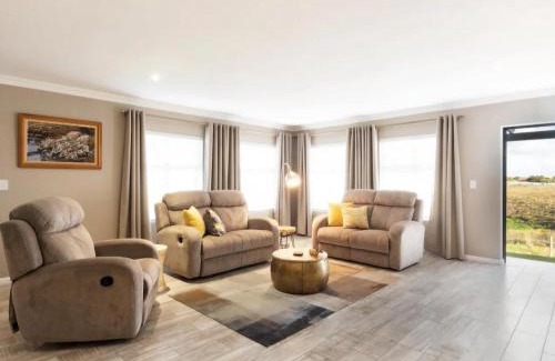 George House | 35 Brookside on Kingswood Golf Estate