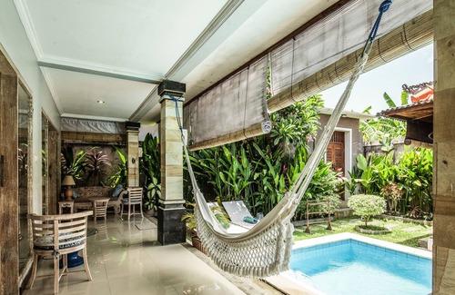 Seminyak Villa | -35% NOW! 2BR Fusion Hammock Villa w/bathtubs - 10" ride to Beach