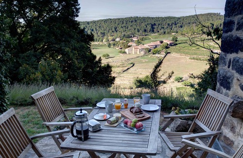 Sanilhac Cottage | 350 year-old sandstone house with a beautiful view of the valley in unspoilt nature