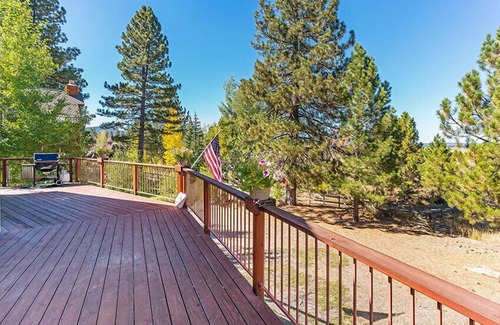 Truckee Cabin | 3500sqft Home on Shuttle Route at Northstar, 2 Suites, Game Room, Garage and Flat Driveway!
