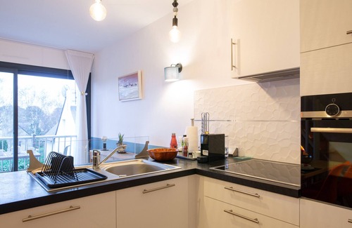 Fouesnant Apartment | 350m 400m la Cale de Beg Meil's beach, flat for 2