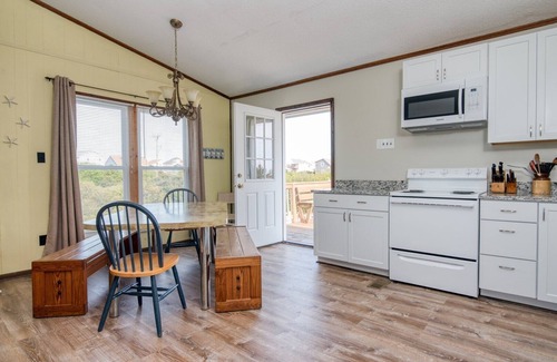 South Nags Head House | 352 - South Nags Head Rental - Spacious Rooms - Short Walk to the Beach!