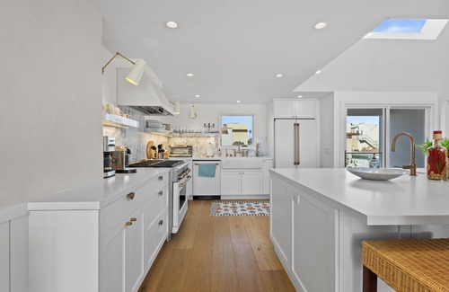 Hollywood House | 3521O-2353911 Serenity by the Sea