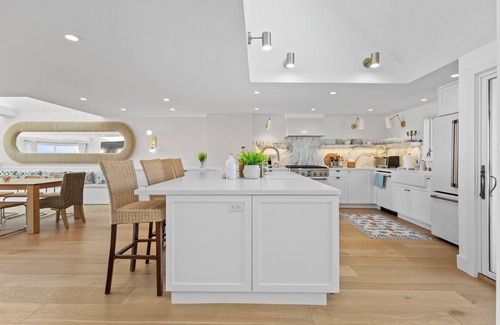 Hollywood House | 3521O-2353911 Serenity by the Sea